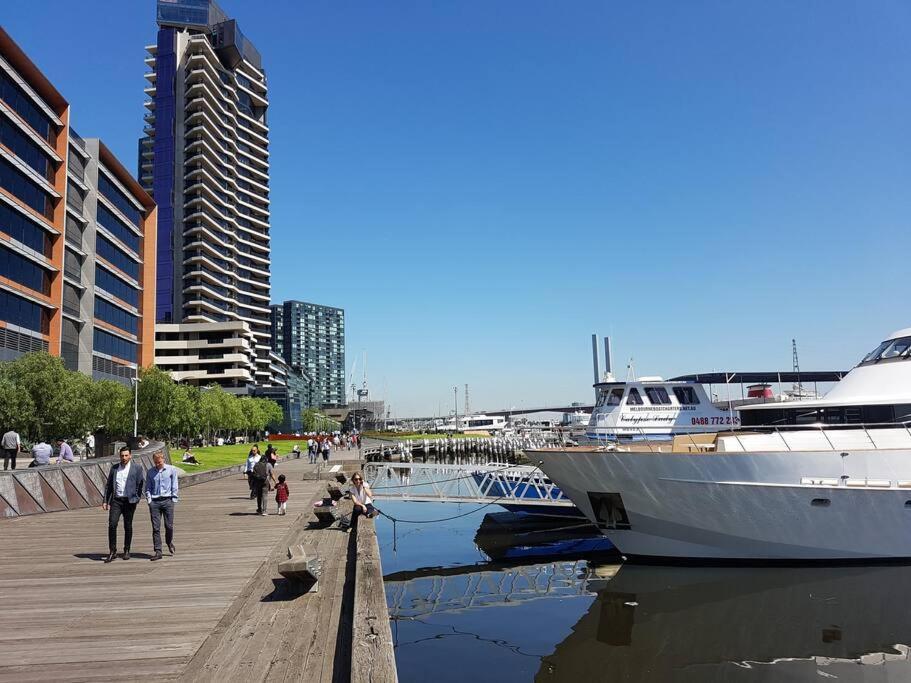 Melbourne Docklands Riverside Views 外观 照片