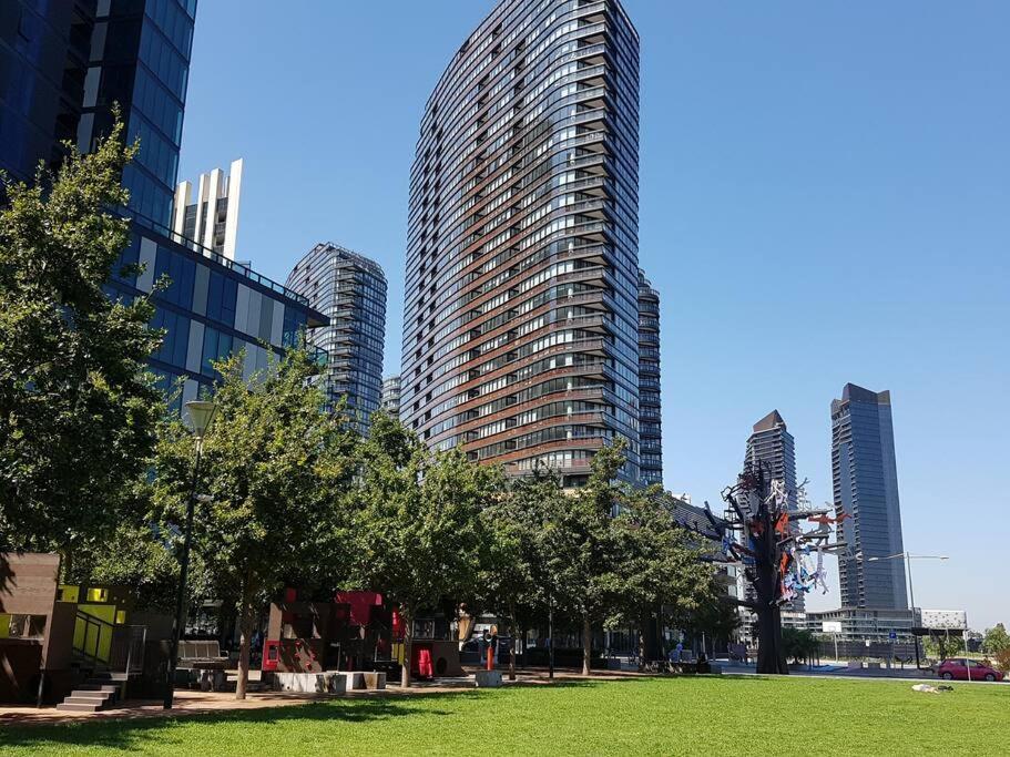 Melbourne Docklands Riverside Views 外观 照片