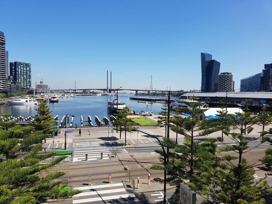 Melbourne Docklands Riverside Views 外观 照片
