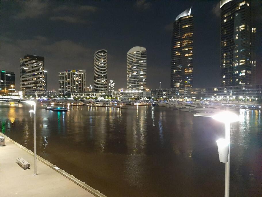 Melbourne Docklands Riverside Views 外观 照片
