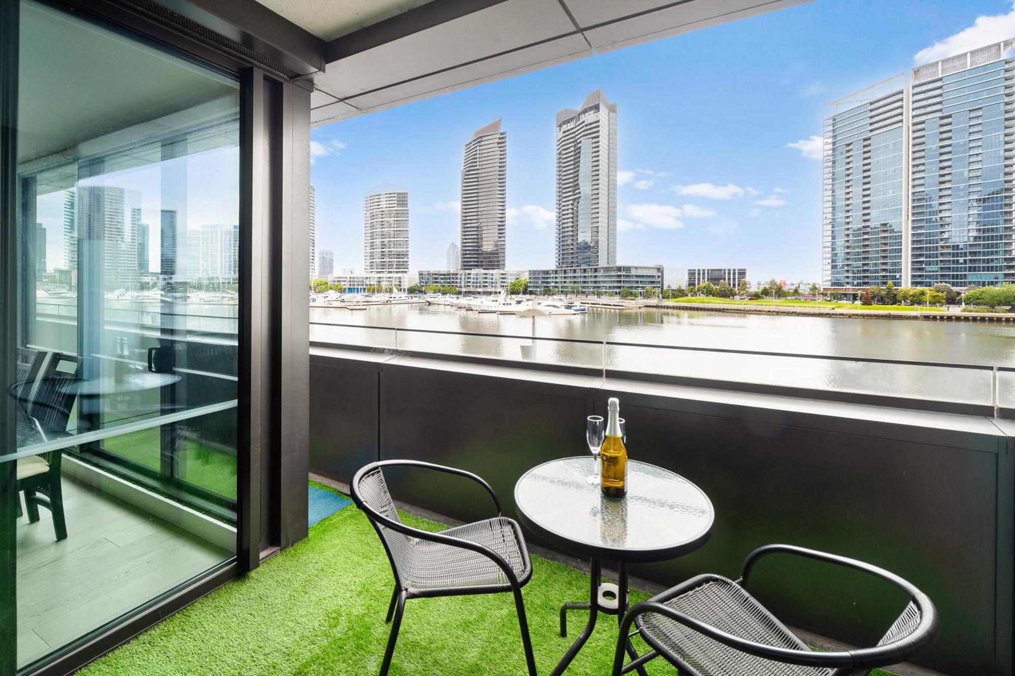 Melbourne Docklands Riverside Views 外观 照片