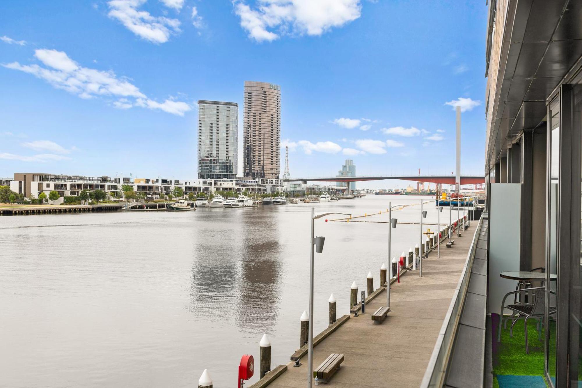 Melbourne Docklands Riverside Views 外观 照片